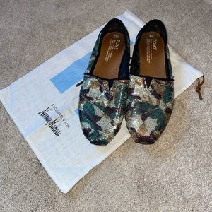 Glitter Camo Toms